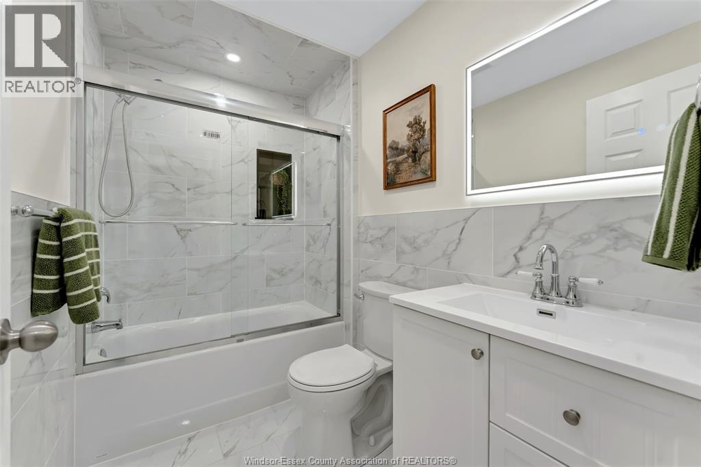 1554 AUBIN ROAD - 23