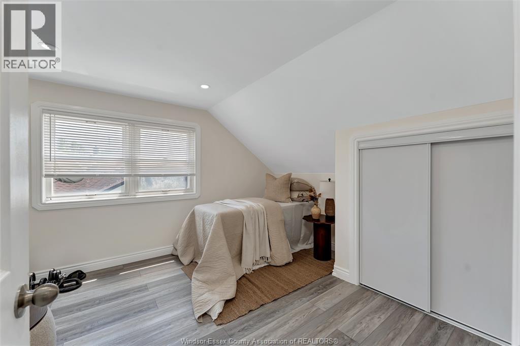 1554 AUBIN ROAD - 28