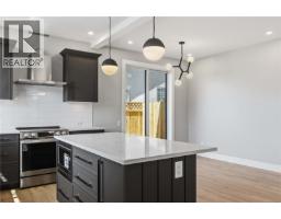 Kitchen - 1 2312 Orchard Ave, Sidney, BC V8L1T6 Photo 10
