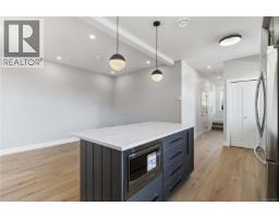 Entrance - 1 2312 Orchard Ave, Sidney, BC V8L1T6 Photo 11