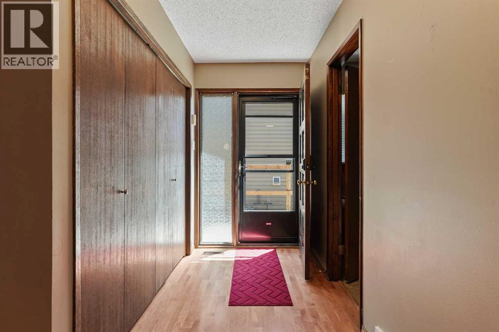416 7 Street N - photo 3