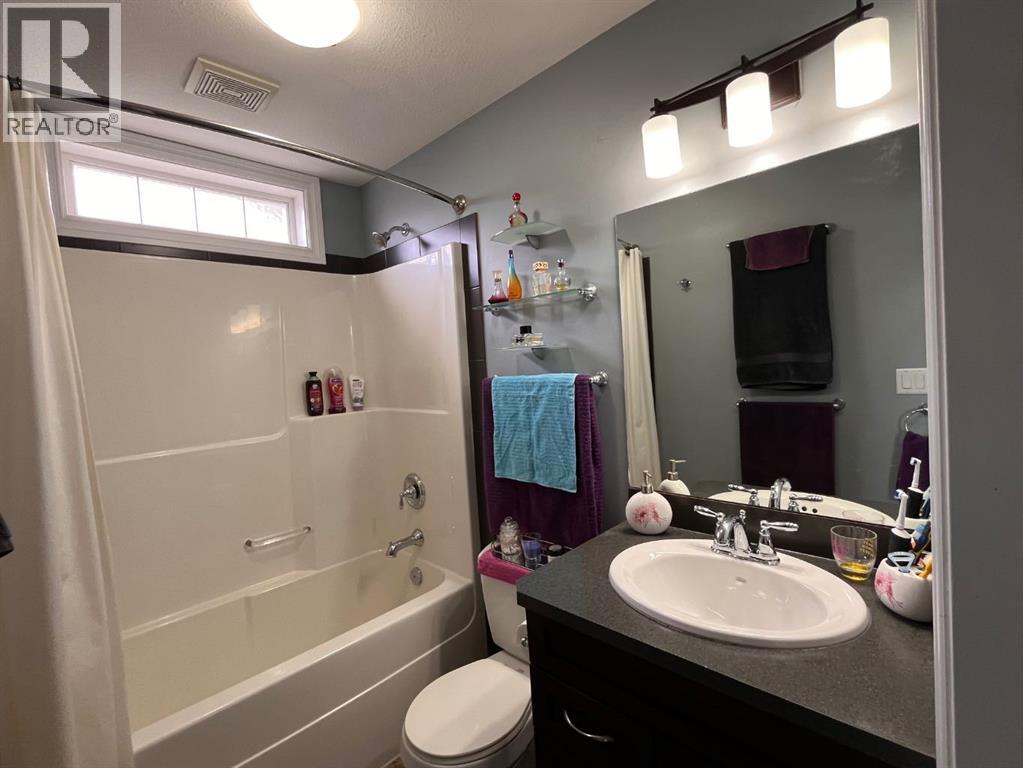 4415 54 Street - 18