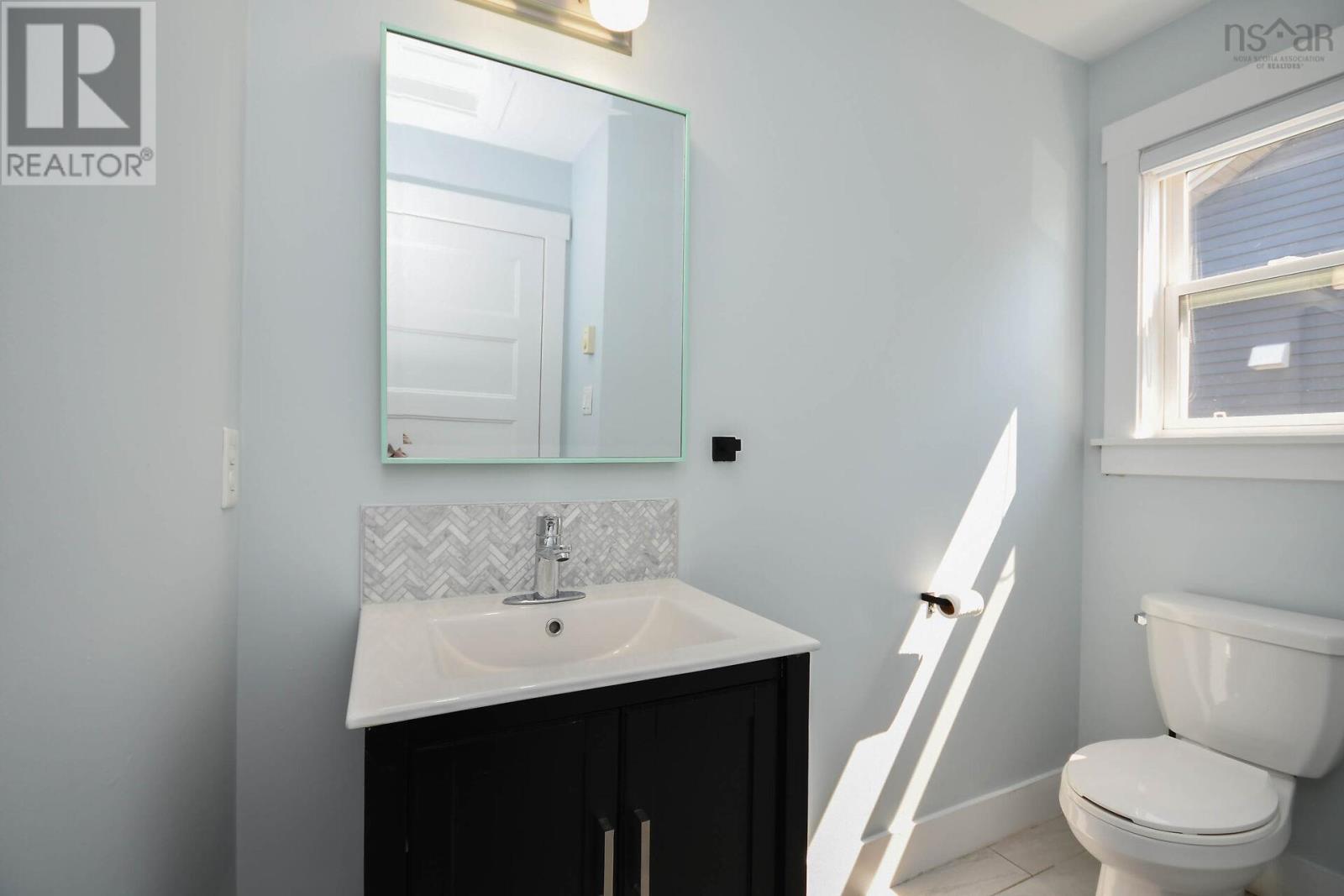 Property 37 of 44 of 56 BOYNE Court