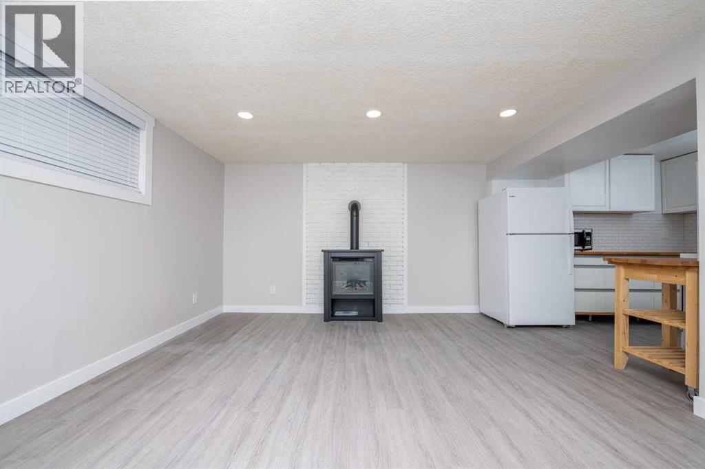 6036 4 Street NE - 28