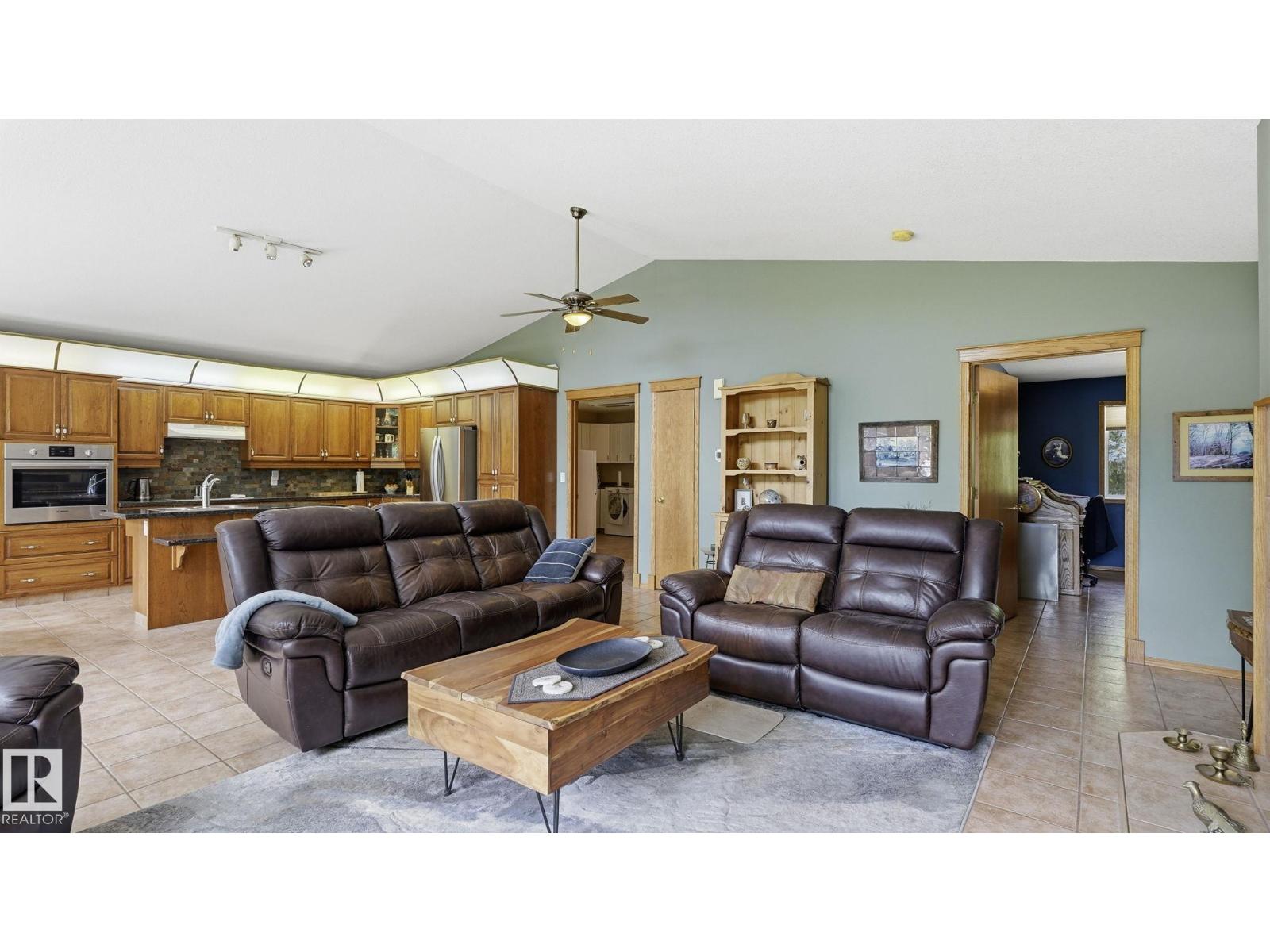 #17 2414 TWP ROAD 522 - 11