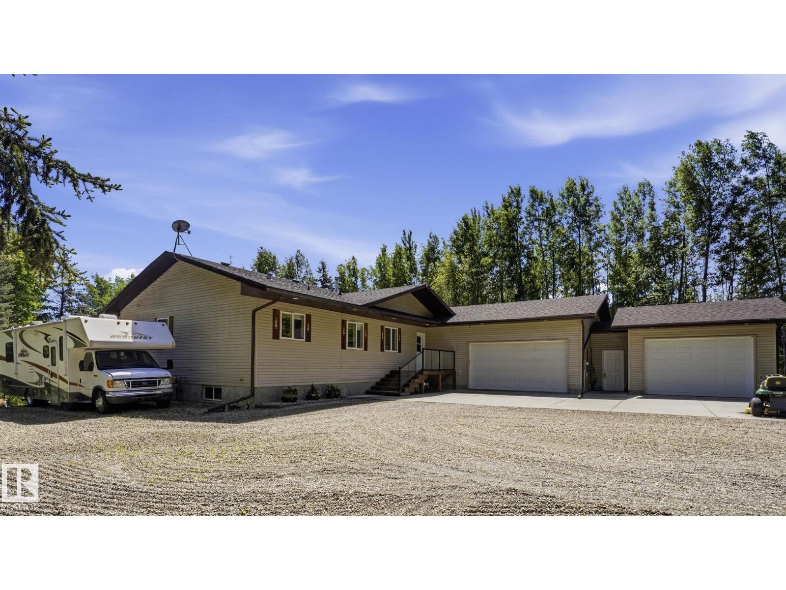 #17 2414 TWP ROAD 522 - 4