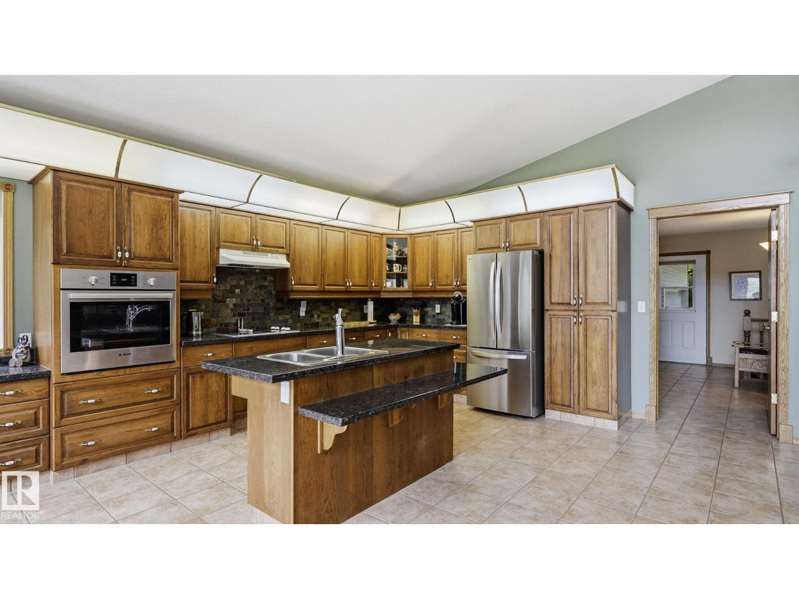 #17 2414 TWP ROAD 522 - 6