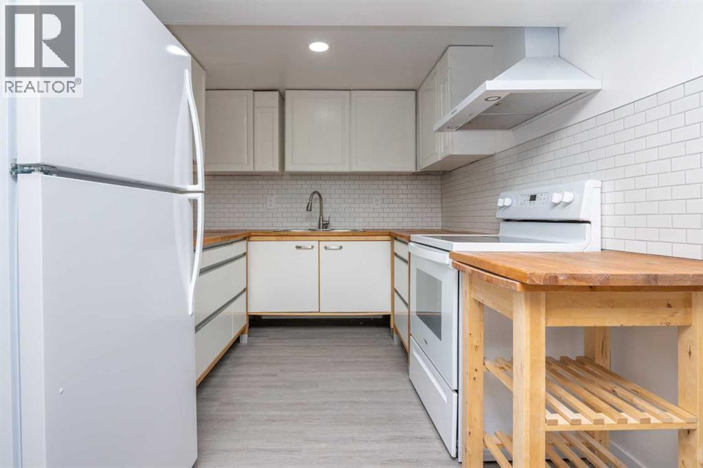 6036 4 Street NE - 29