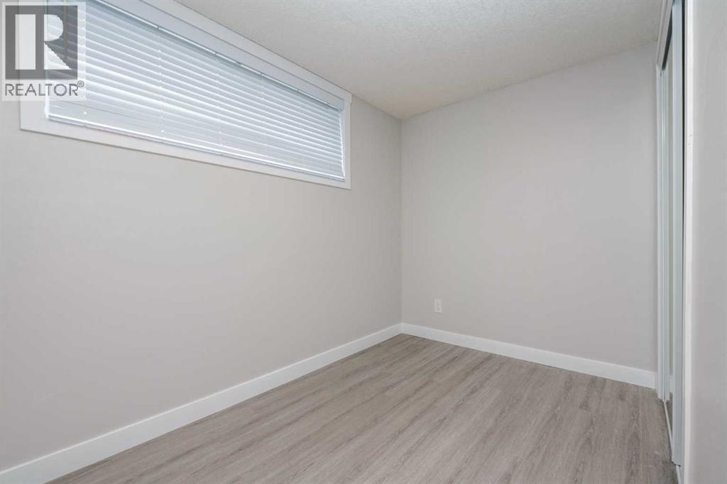 6036 4 Street NE - 35