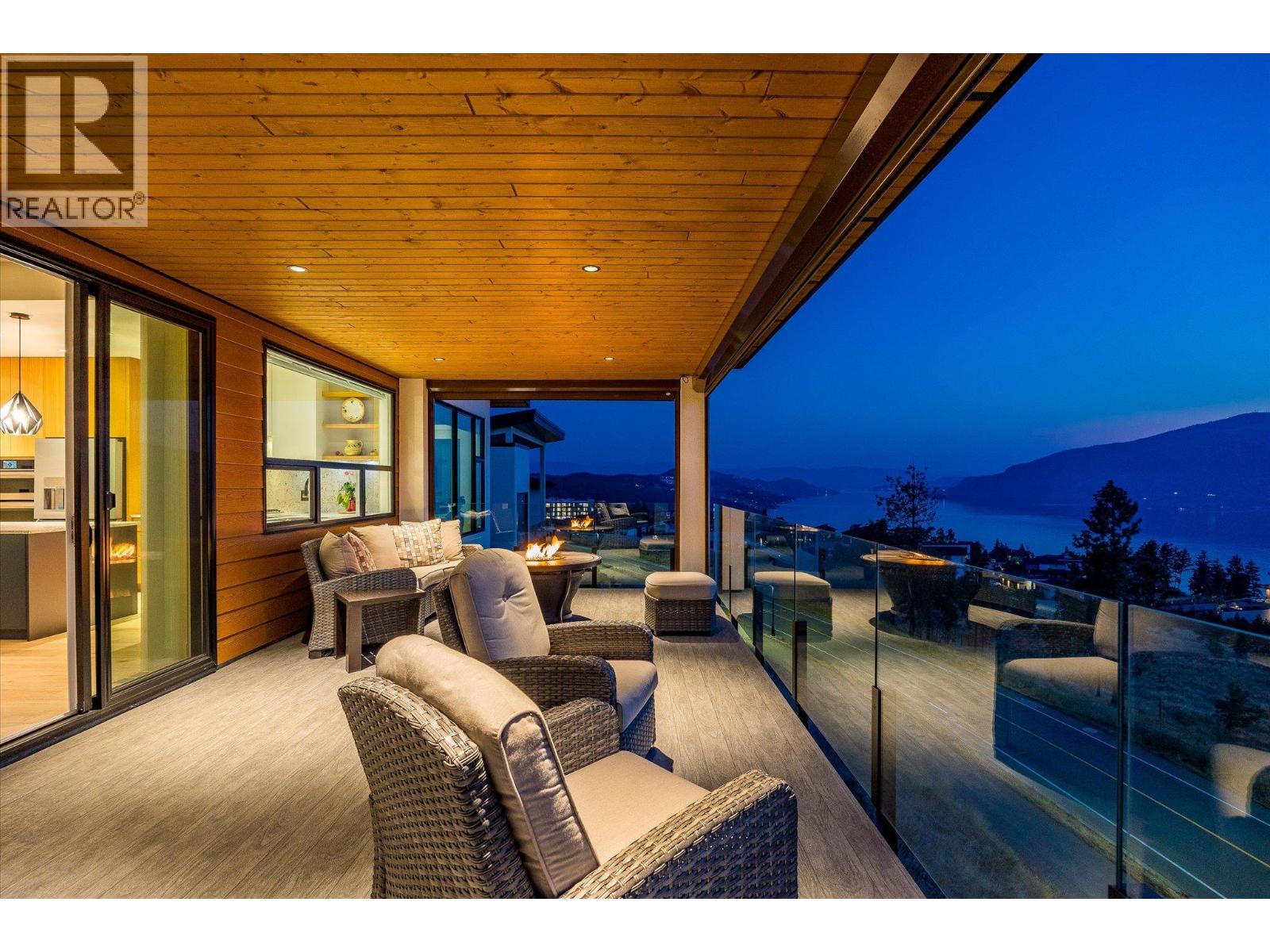  9814 Beacon Hill Crescent, Lake Country