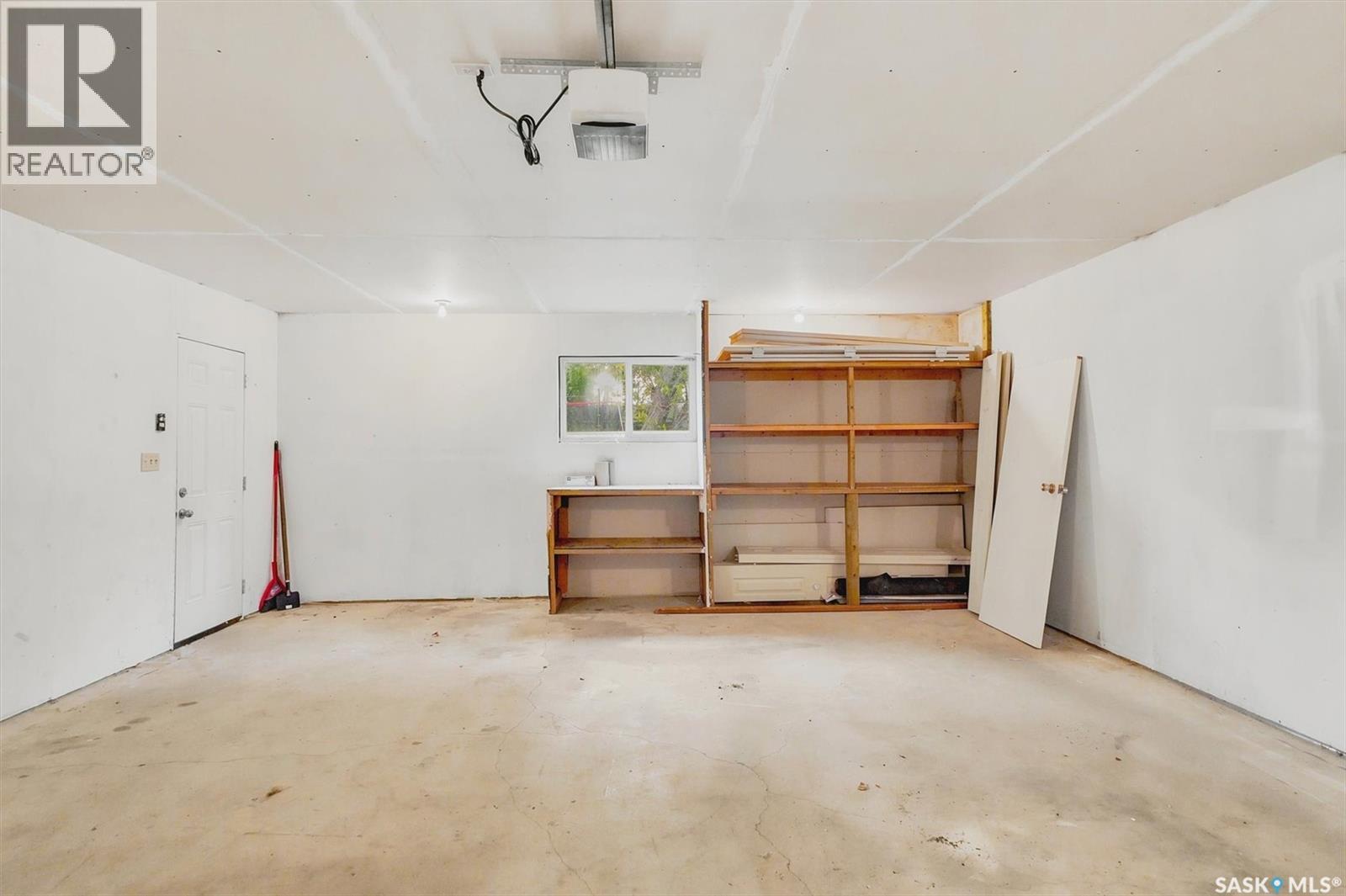 99 Lindsay DRIVE — photo 40