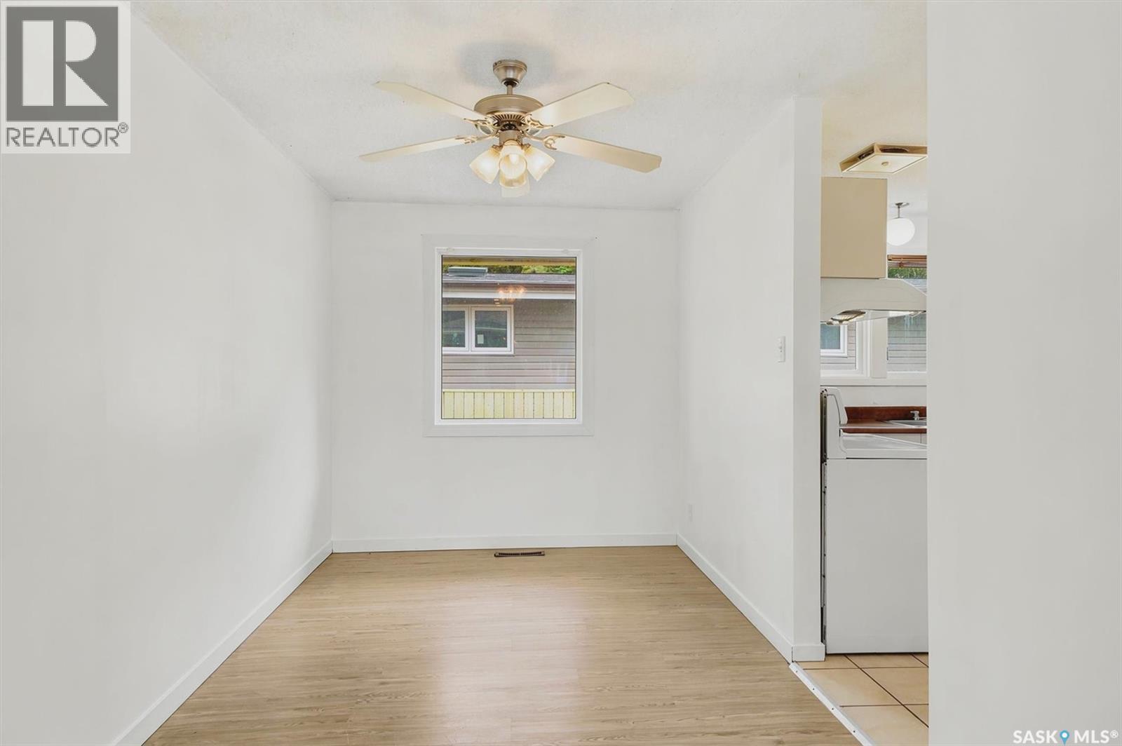 99 Lindsay DRIVE — photo 9