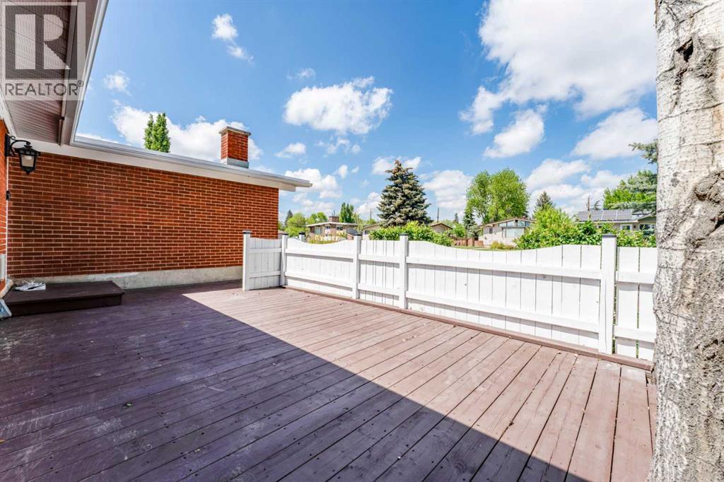 2023 8 Avenue NE — photo 40