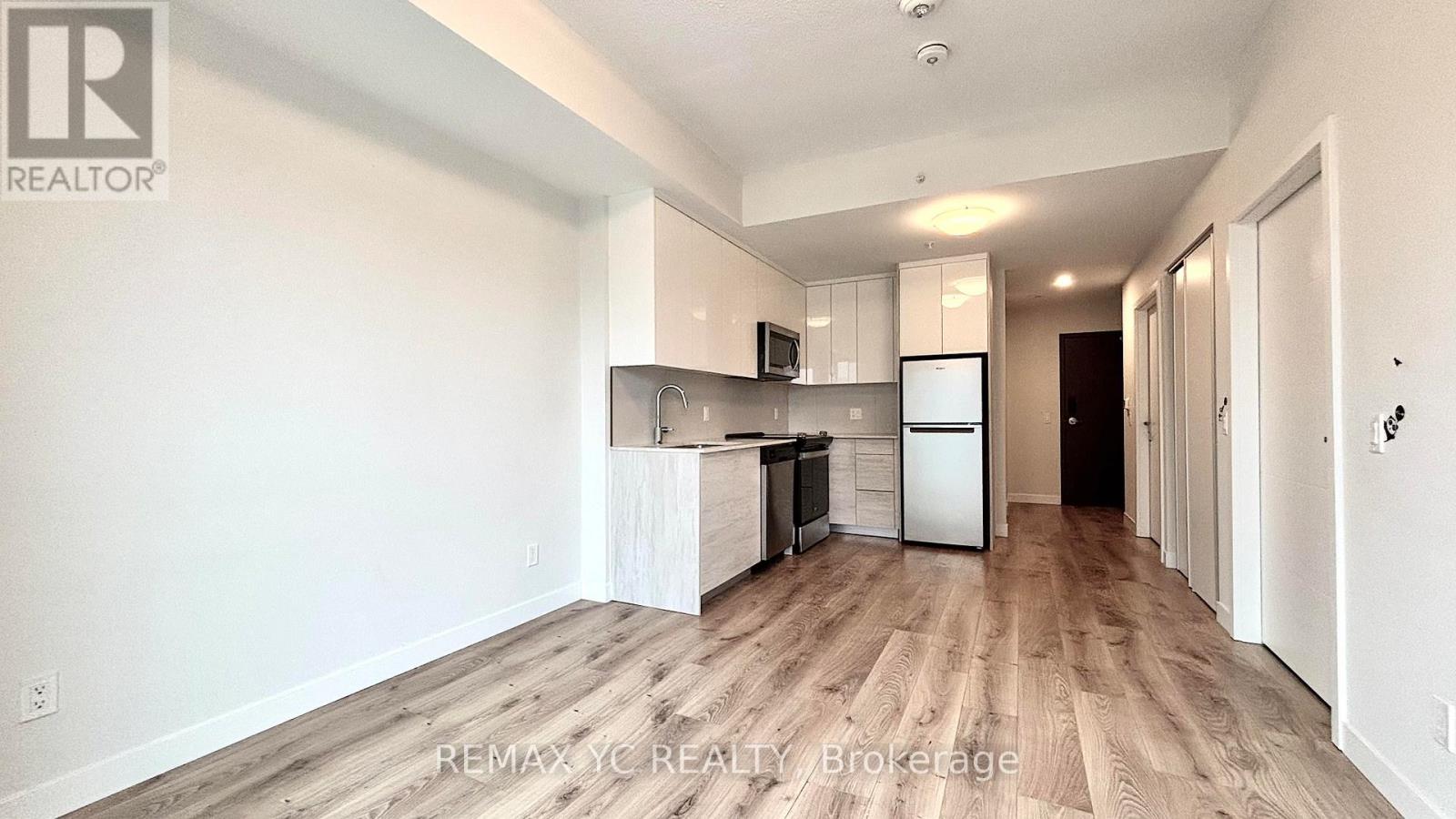 #405 60 FREDERICK STREET - 10