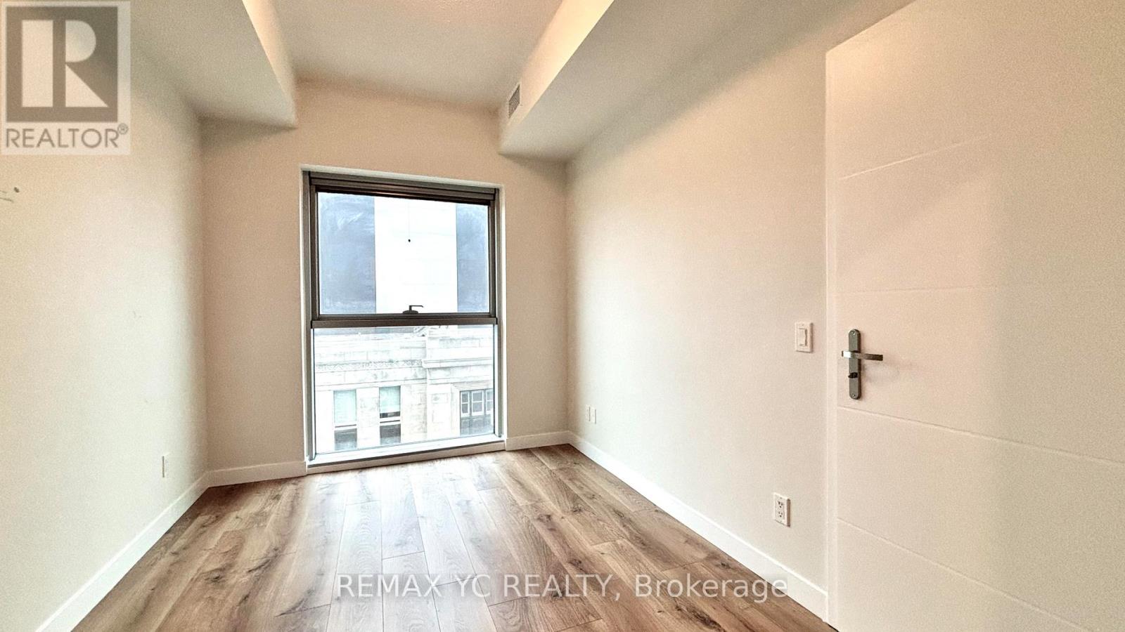 #405 60 FREDERICK STREET - 14