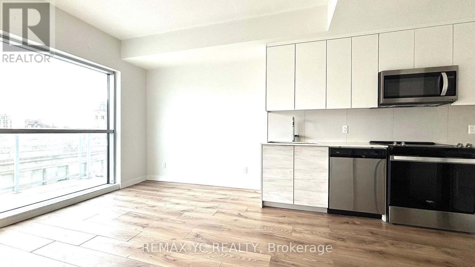 #405 60 FREDERICK STREET - 8