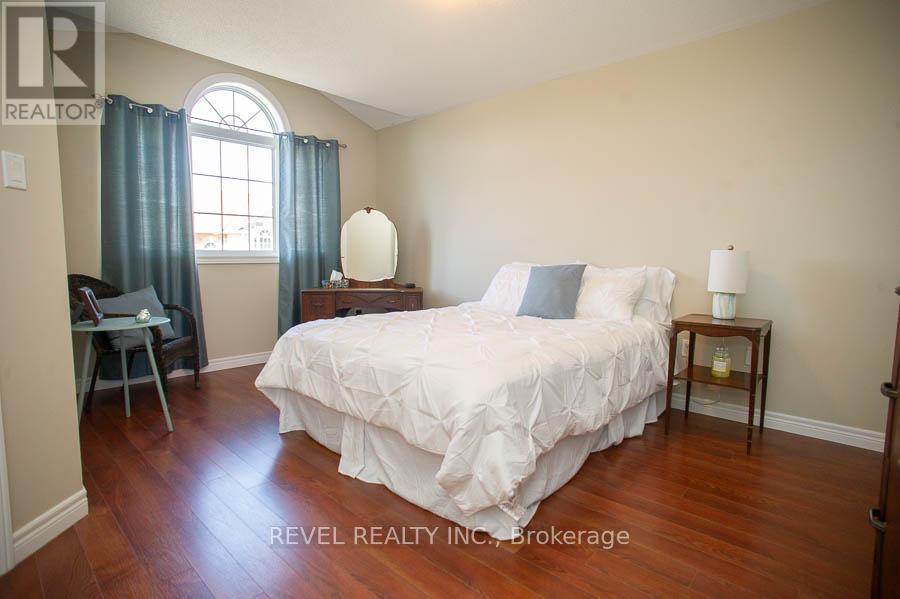 #67 20 MCCONKEY CRESCENT - 12
