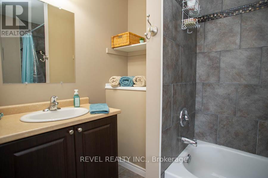 #67 20 MCCONKEY CRESCENT - 15