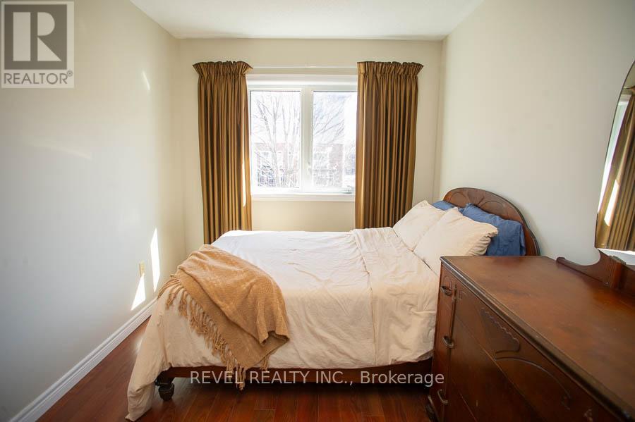 #67 20 MCCONKEY CRESCENT - 16