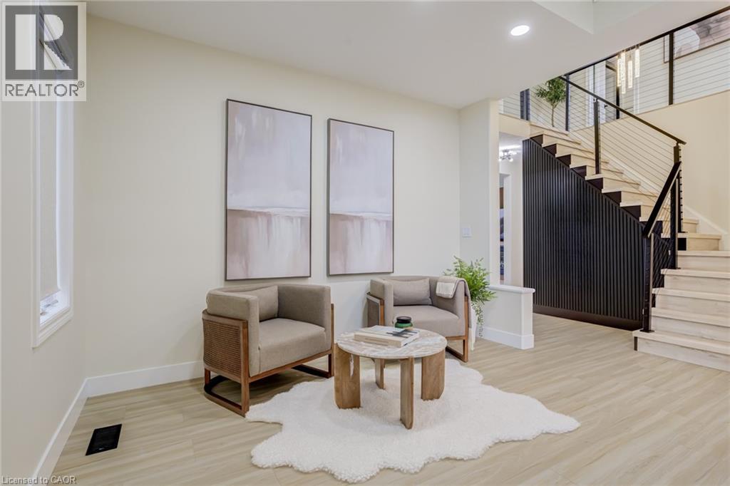 210 HAWKSWOOD Drive - 11