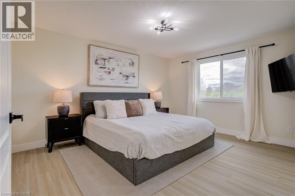 210 HAWKSWOOD Drive - 28
