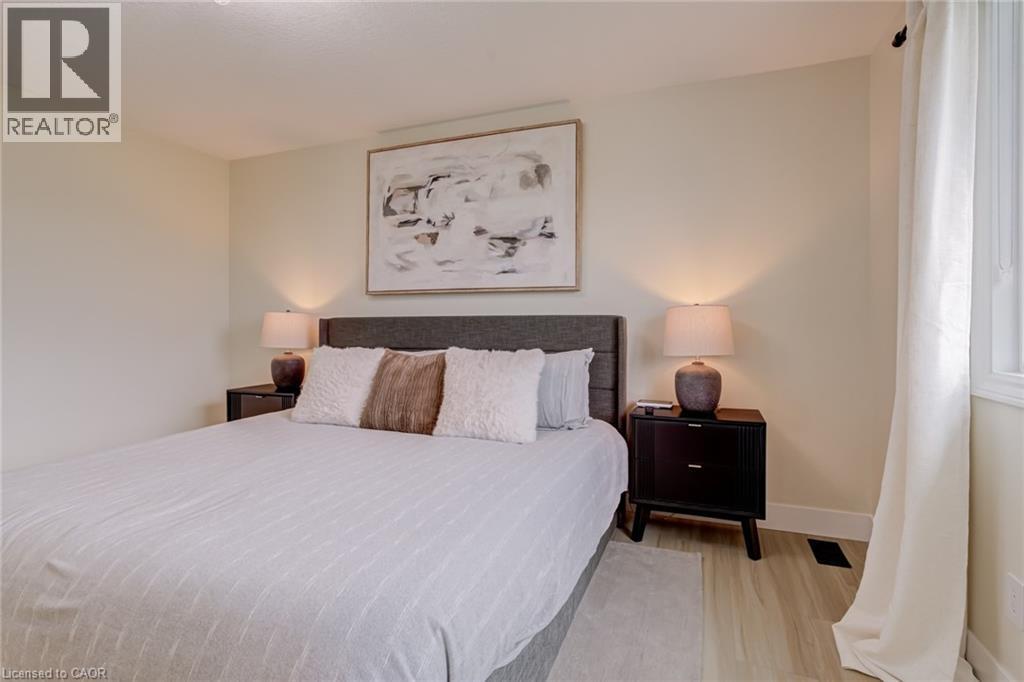 210 HAWKSWOOD Drive - 29