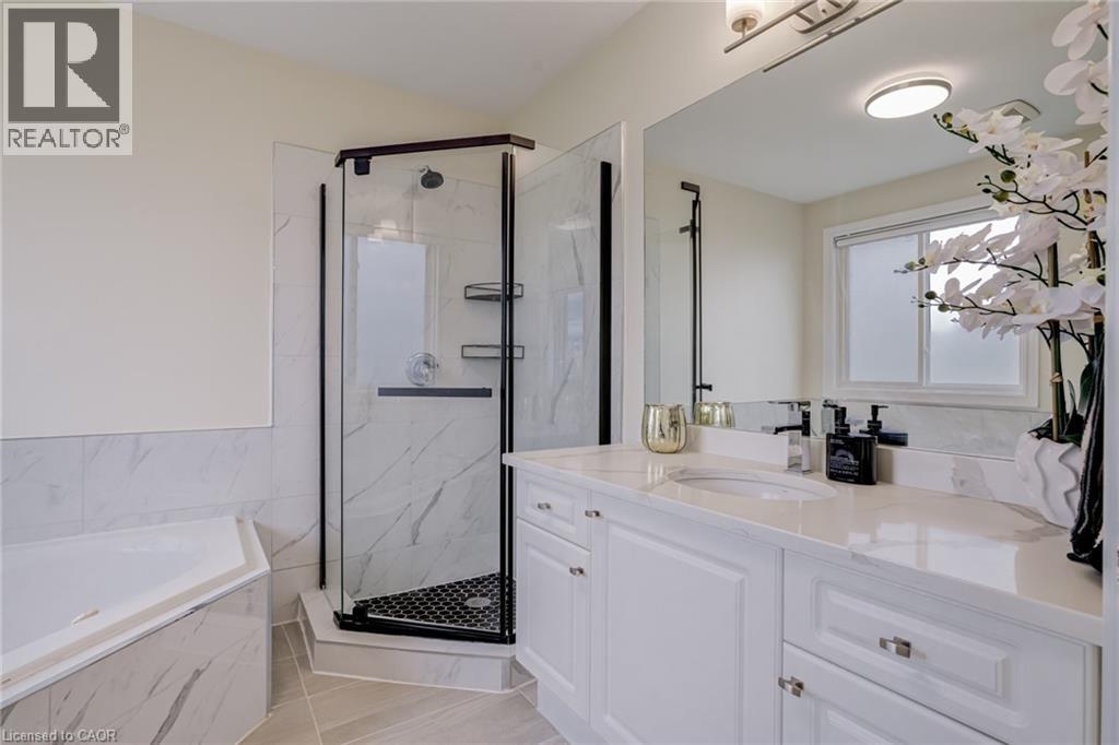 210 HAWKSWOOD Drive - 31