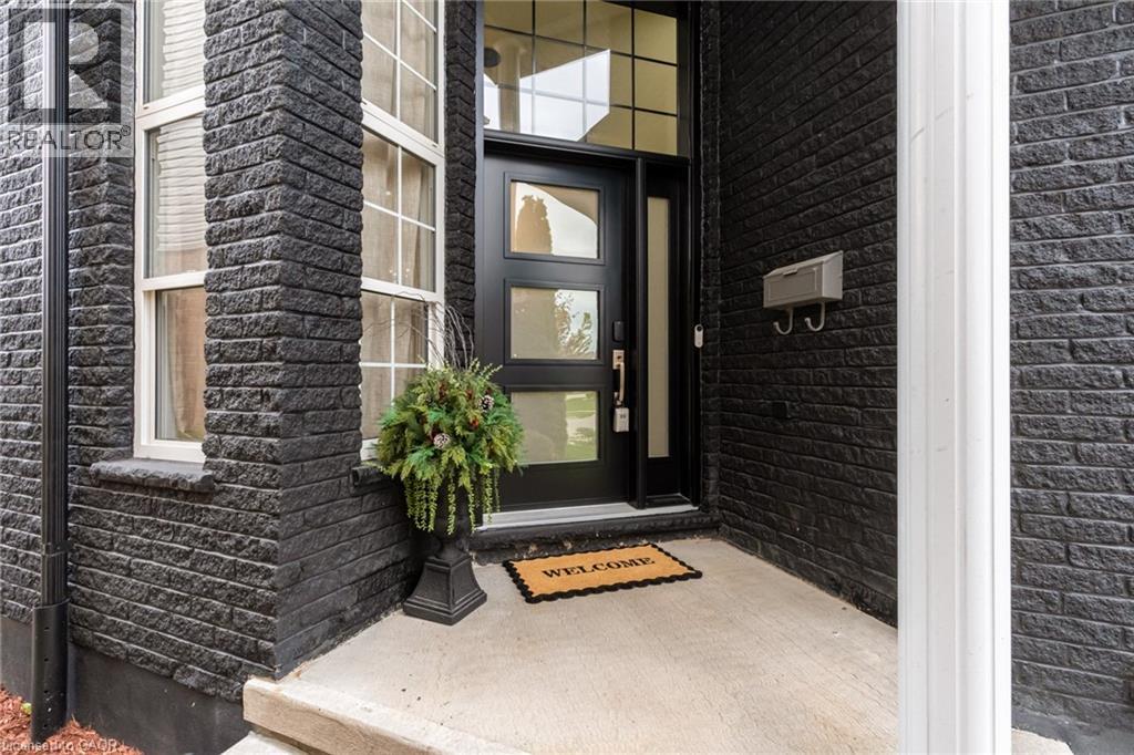 210 HAWKSWOOD Drive - 8