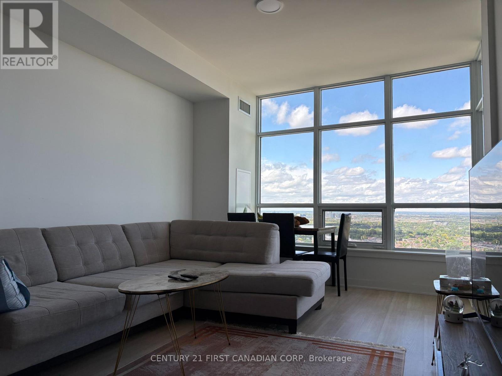 #B-3011 50 UPPER MALL WAY - Image 7