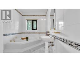 37 Fenton Way, Brampton, ON L6P0P4 Photo 17