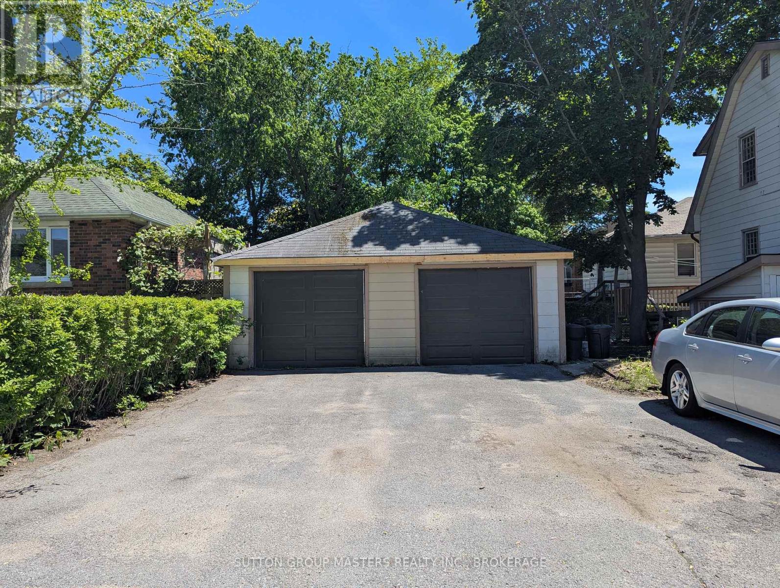 165 HELEN STREET - 10