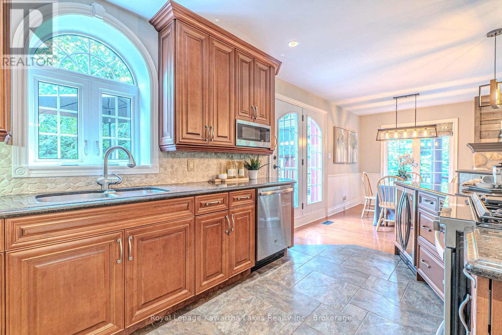 7725 LESKARD ROAD N - 4