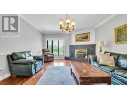 Dining room - 37 Fenton Way, Brampton, ON L6P0P4 Photo 6