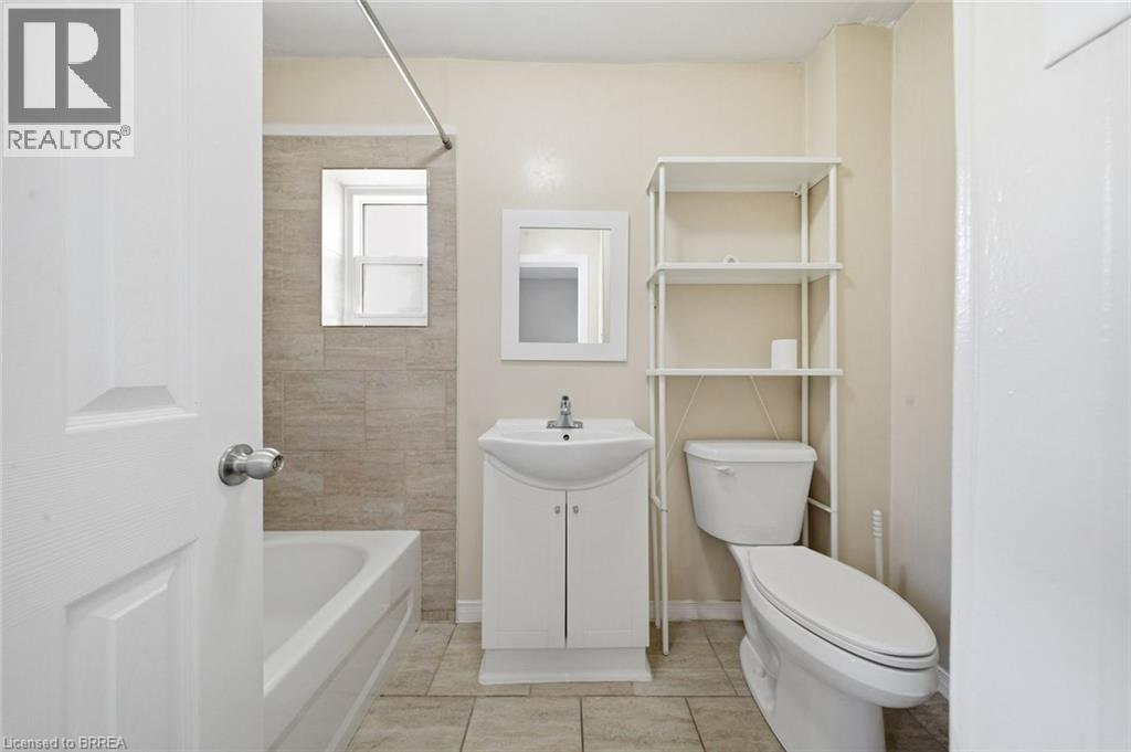 103 QUEEN Street - 13