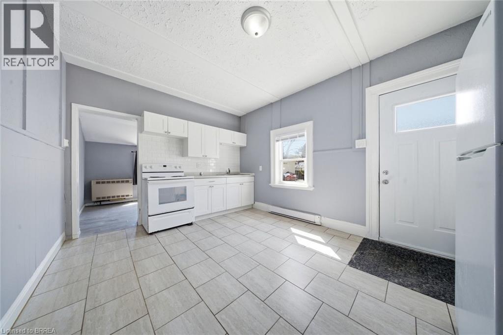 103 QUEEN Street - 5