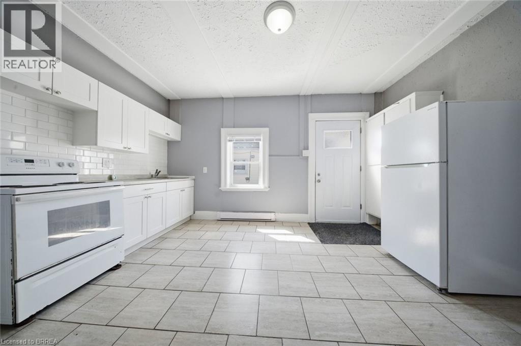 103 QUEEN Street - 6