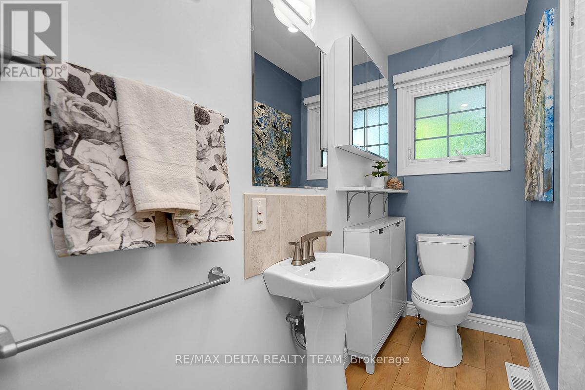 478 LAWSON AVENUE - 23