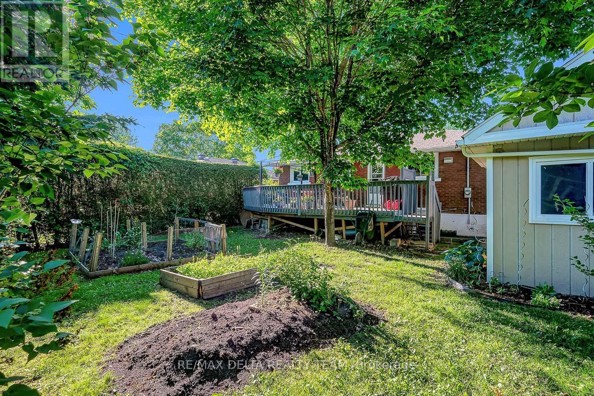 478 LAWSON AVENUE - 35