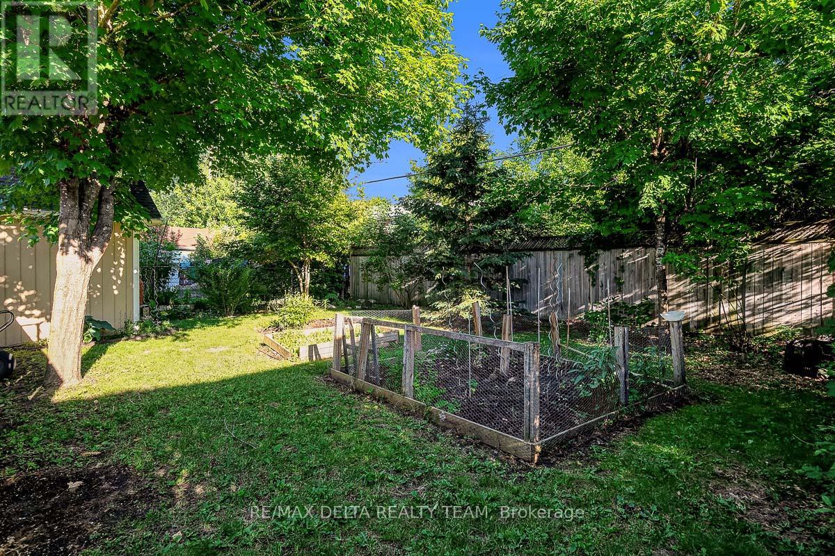 478 LAWSON AVENUE - 37