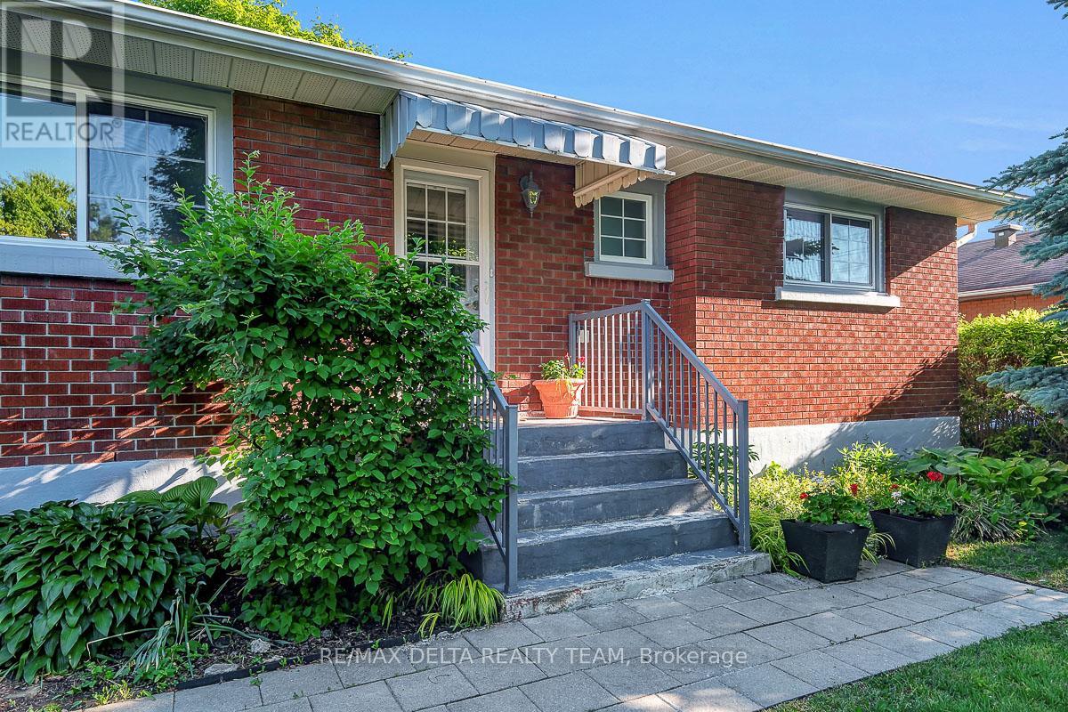 478 LAWSON AVENUE - 4