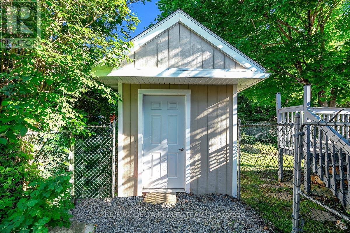 478 LAWSON AVENUE - 40