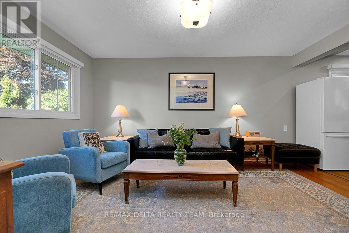 478 LAWSON AVENUE - 8