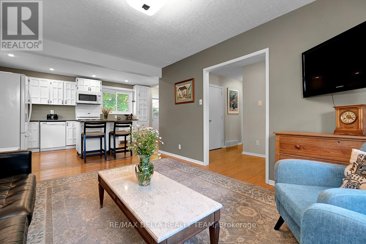 478 LAWSON AVENUE - 9
