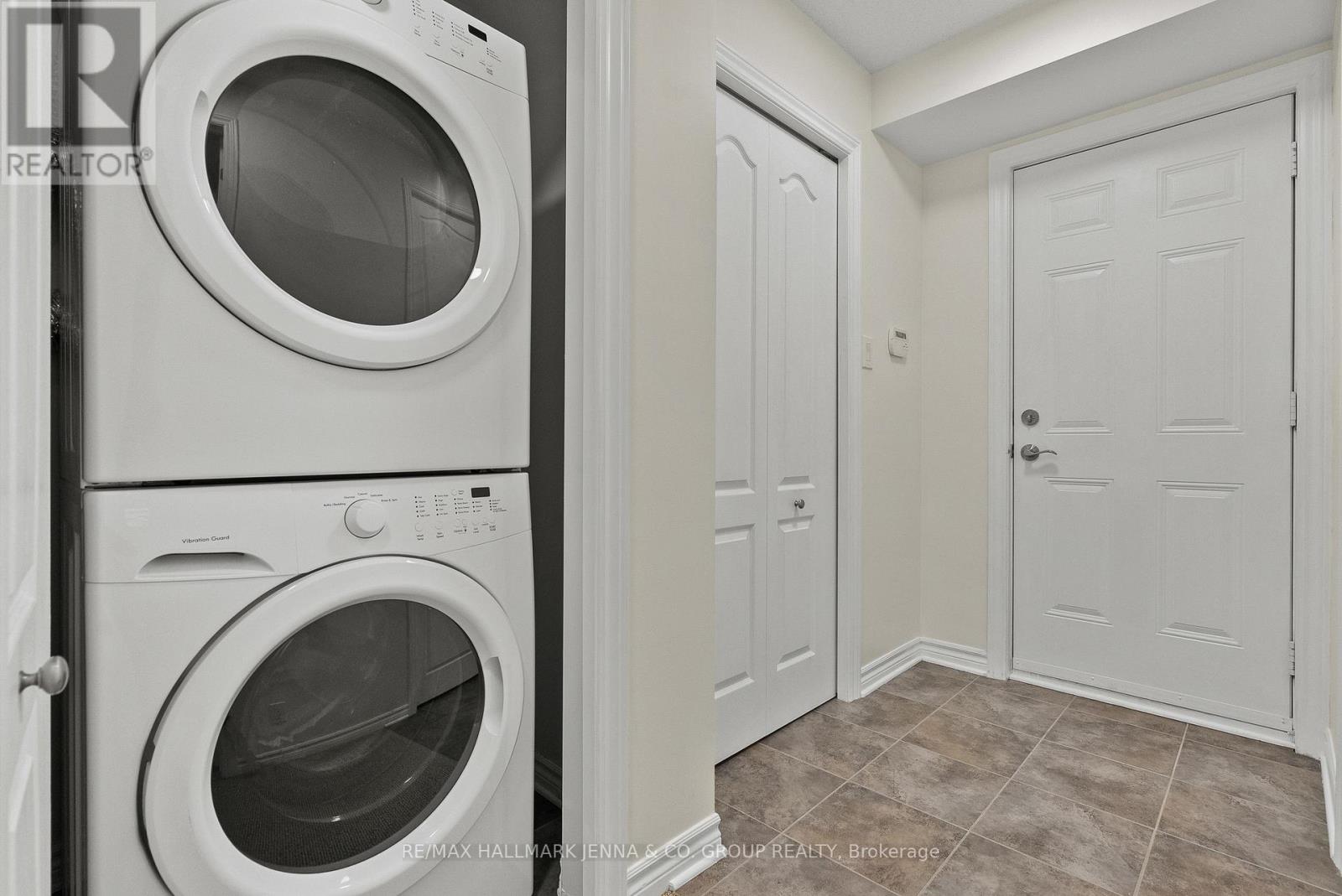 2 Bed, 2 Bath House for Sale in Ottawa – 83 – 282 PEMBINA PRIVATE, Ottawa – MLS# X13420884 - Image 21