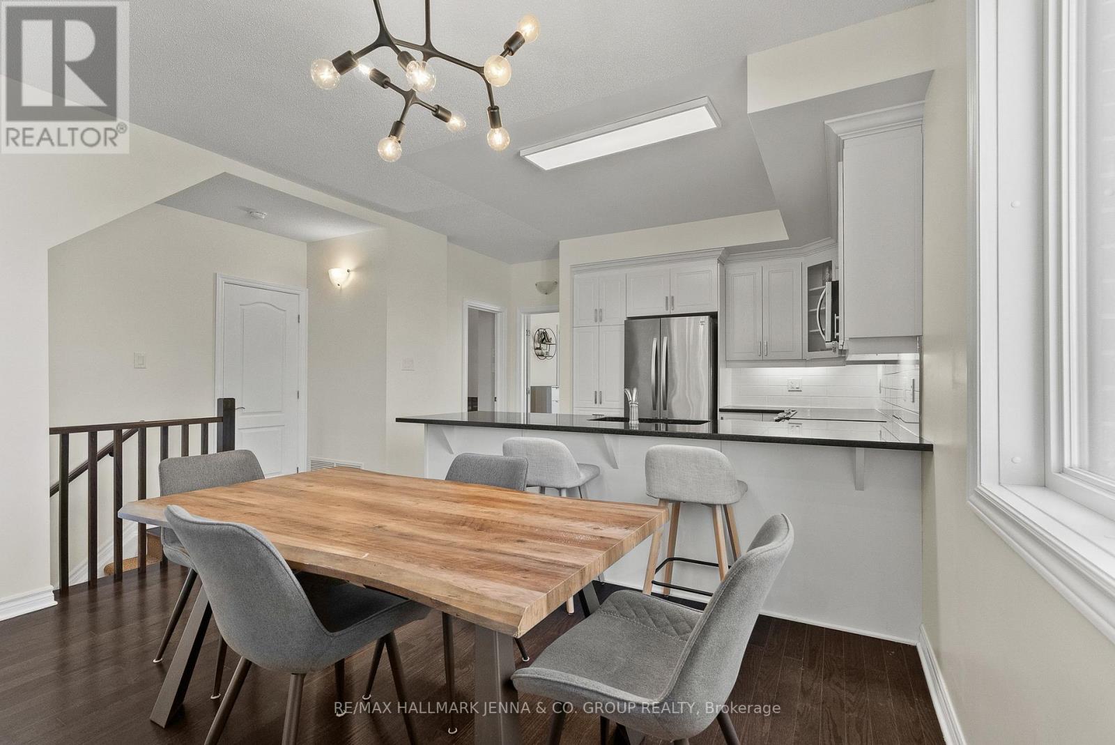 2 Bed, 2 Bath House for Sale in Ottawa – 83 – 282 PEMBINA PRIVATE, Ottawa – MLS# X13420884 - Image 8