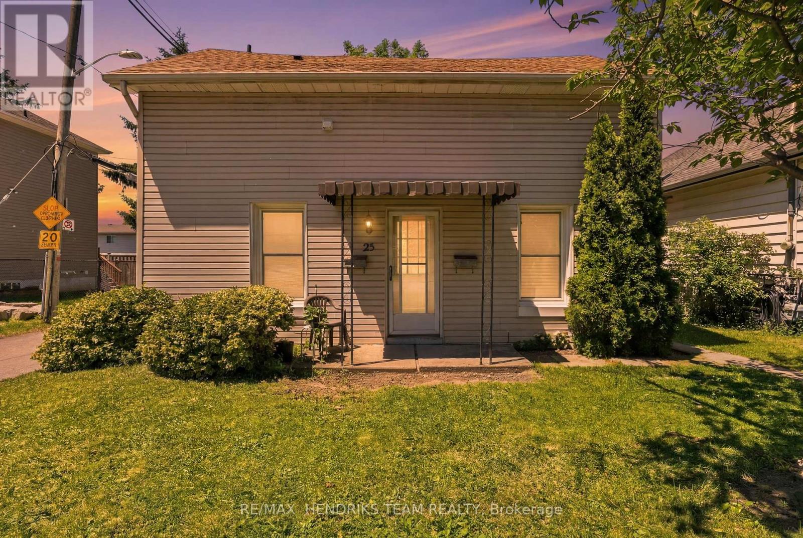 25 BESSEY STREET - 1