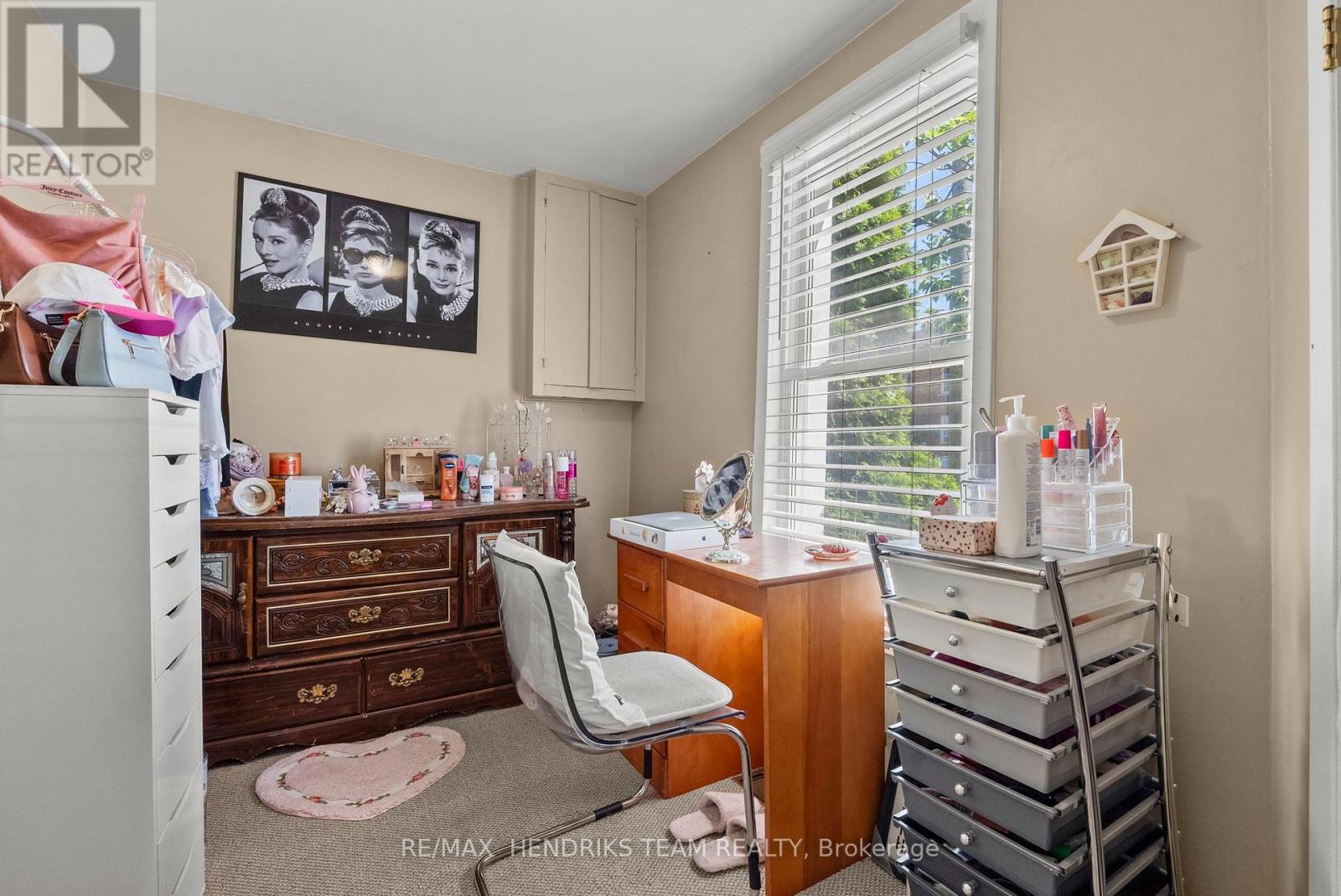 25 BESSEY STREET - 11