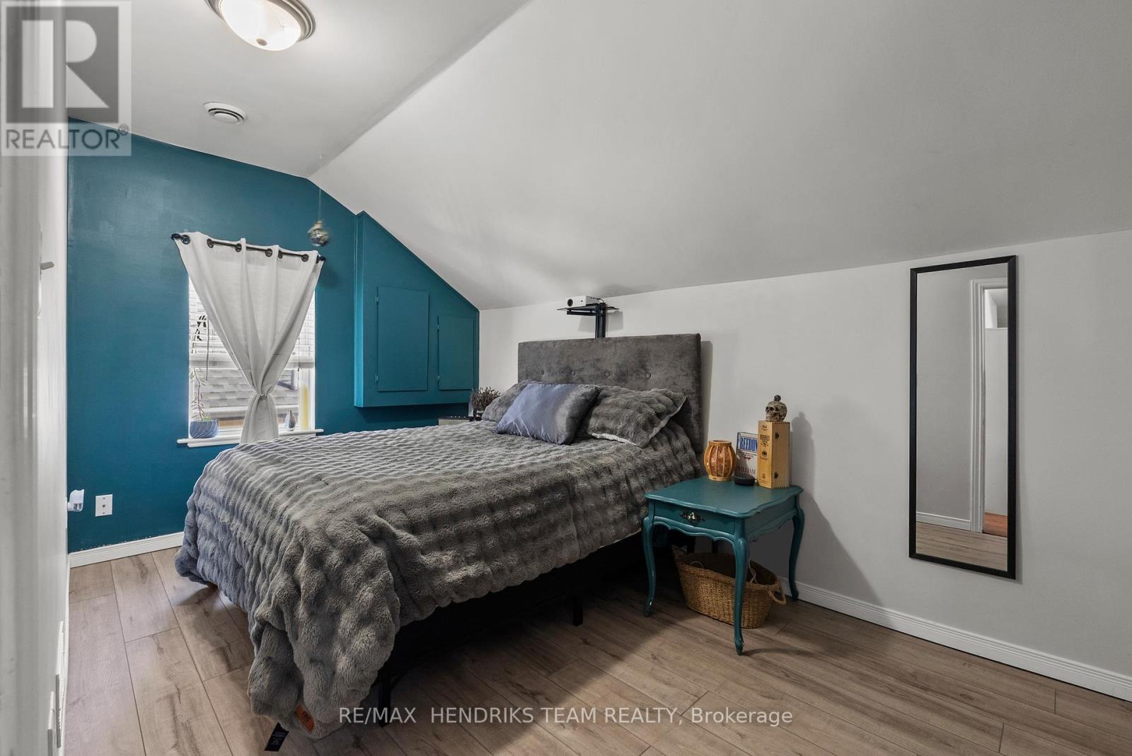 25 BESSEY STREET - 33