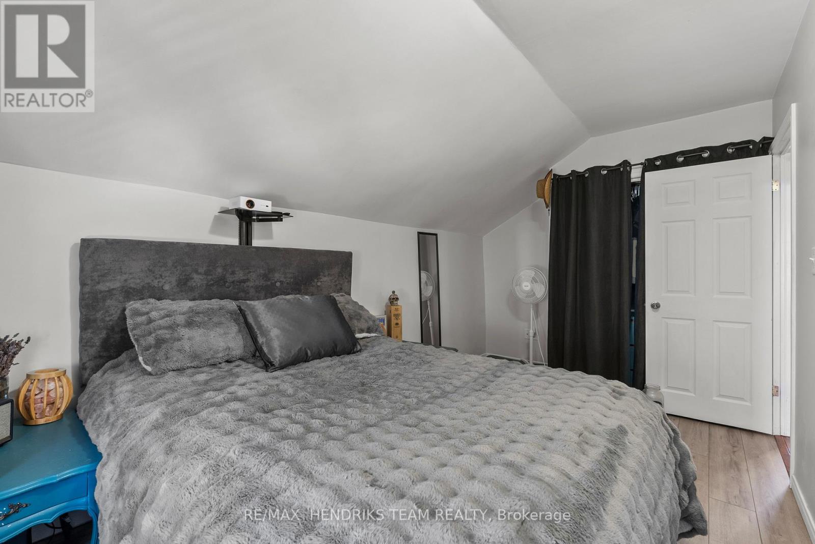 25 BESSEY STREET - 35