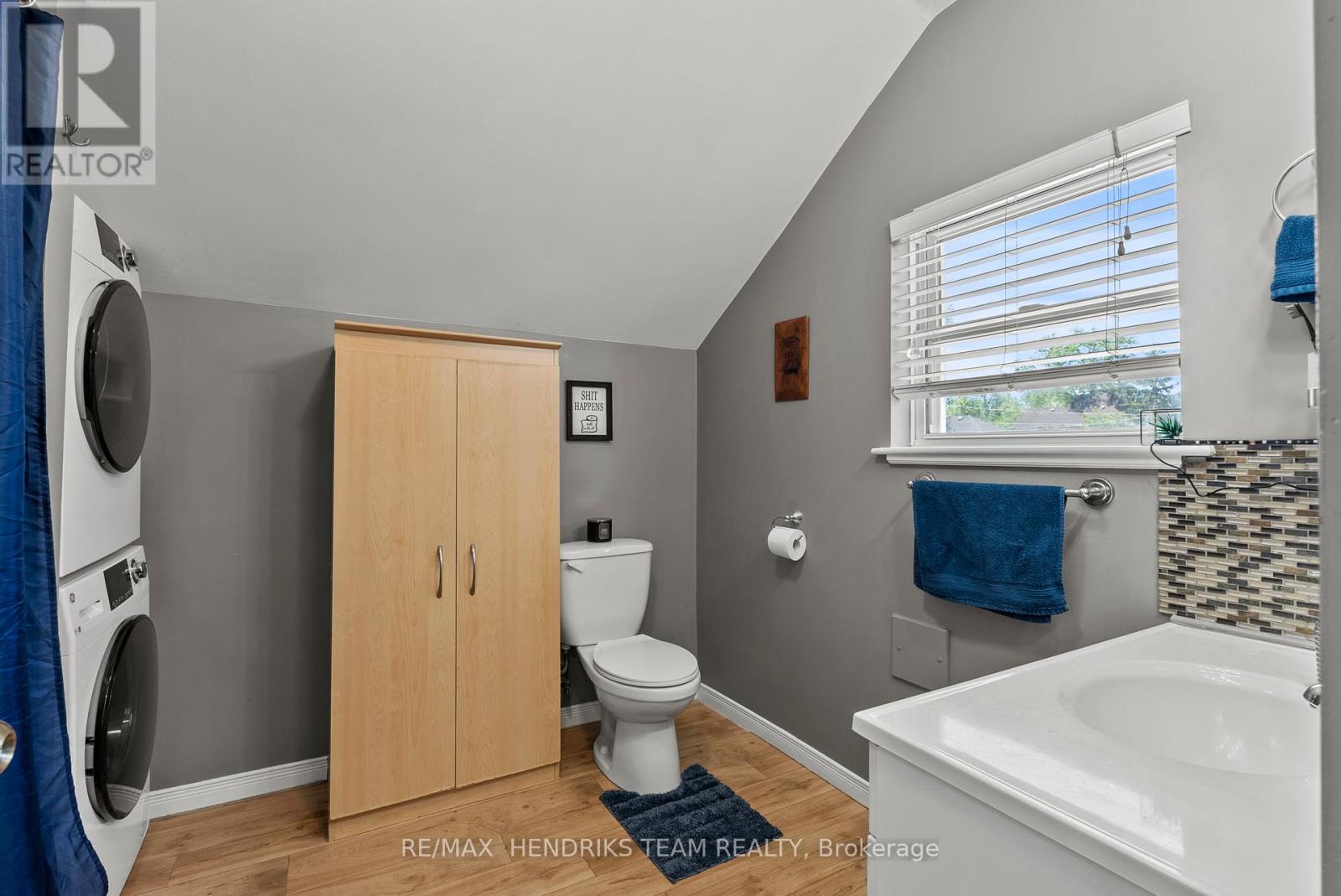 25 BESSEY STREET - 36